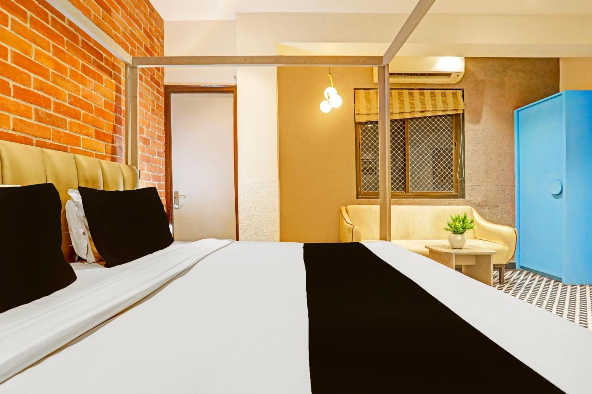 Super Townhouse Cantonment Varanasi Formerly Sarin Inn Exterior photo